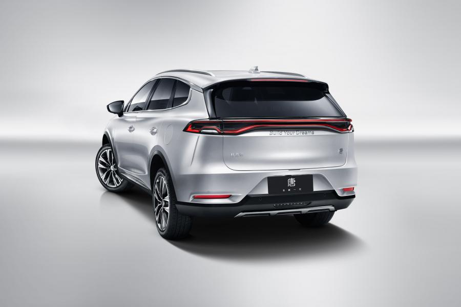  BYD Tang 2018 года  (фото 18 из 22)